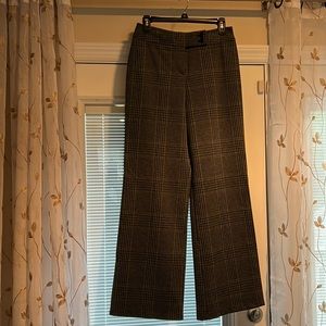 Gray houndstooth print pants